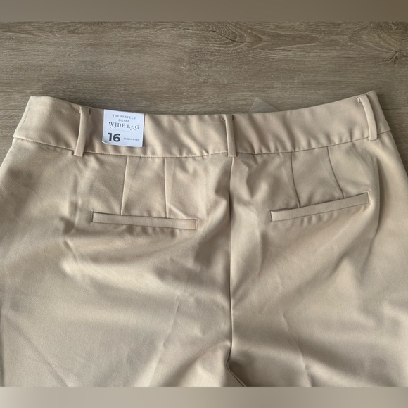 LANE BRYANT Khaki “The Perfect Drape" Wide-Leg Pants Size 16 NWT - Picture 5 of 9